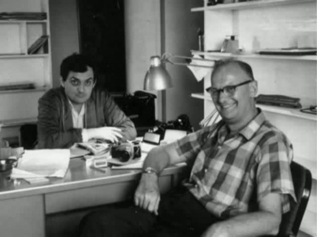 Kubrick's Cover Story. Analysis Of 2001 - A Space Odysse 1v4