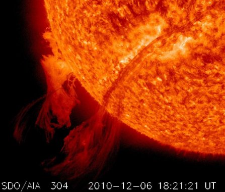 SDO-CME/06.12.2010-2