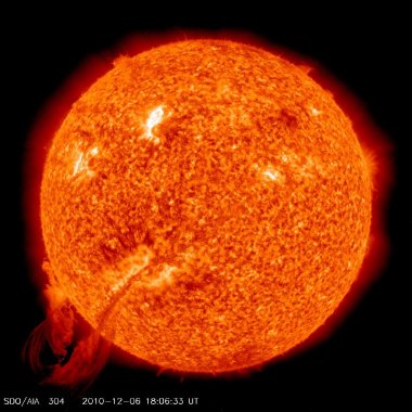 SDO-CME/06.12.2010